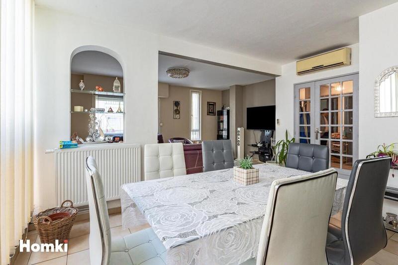 Appartement - 122 m² - 6 pièces