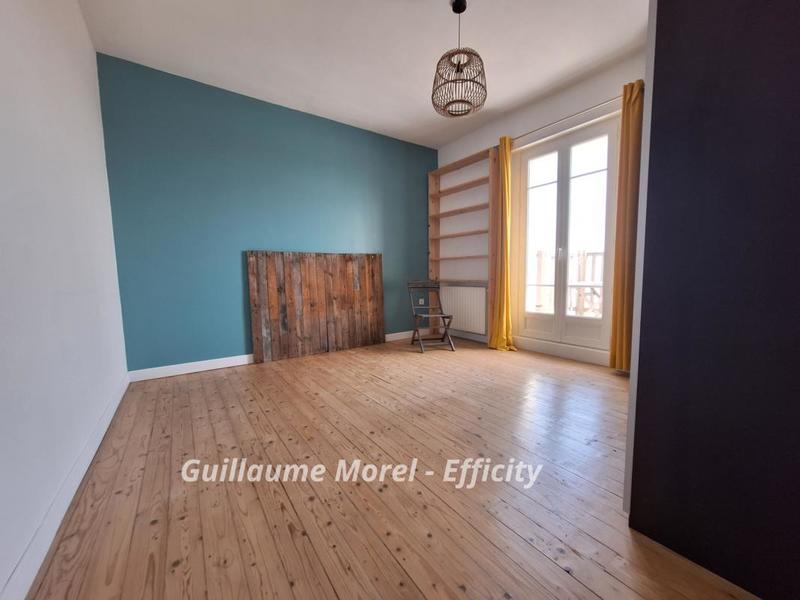 Maison - 88 m² - 4 pièces