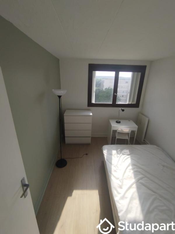Chambre - 10 m² - 1 pièce
