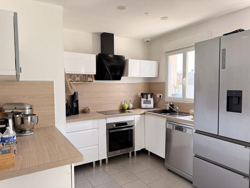 Maison - 98 m² - 4 pièces