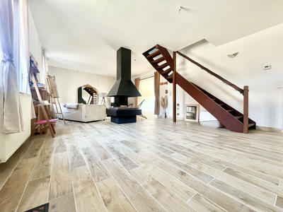 Maison - 150 m² - 5 pièces