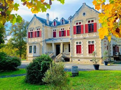 Château - 630 m² - 12 pièces