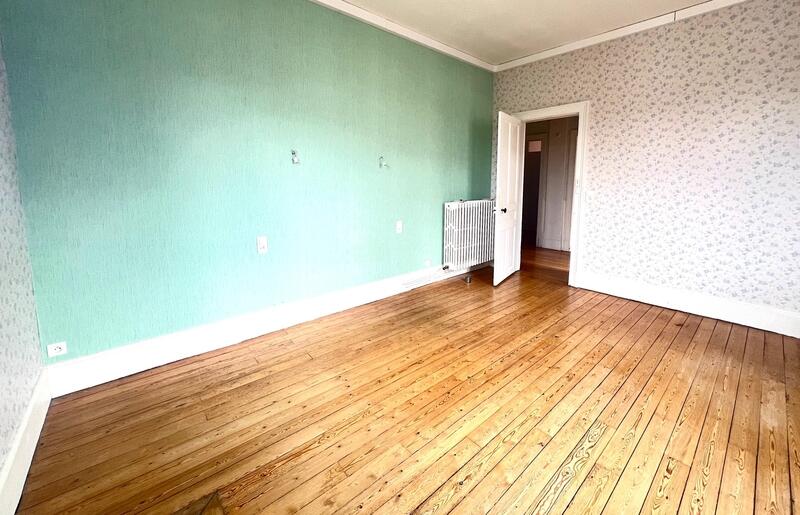 Maison - 211 m² - 8 pièces