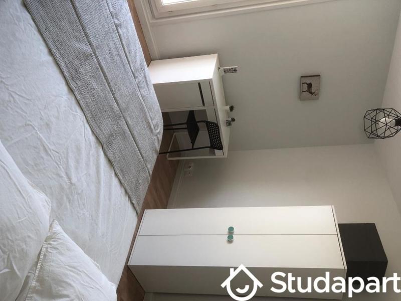 Chambre - 10 m² - 1 pièce