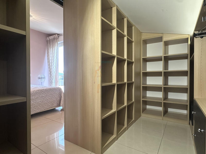 Appartement - 113 m² - 4 pièces