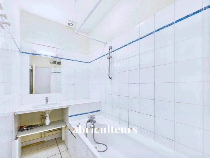 Appartement ancien - 71 m² - 2 pièces