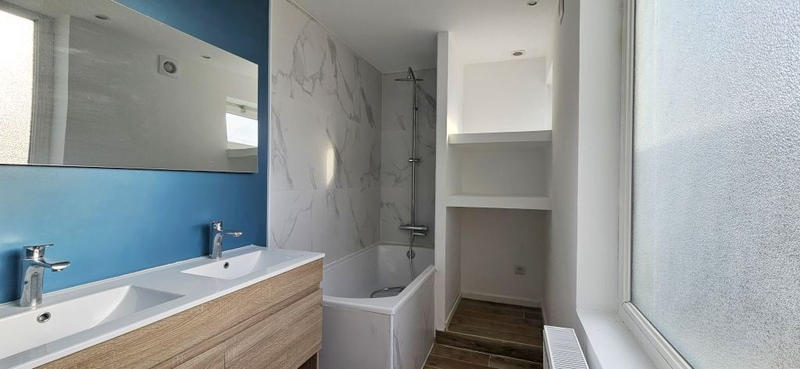 Maison - 85 m² - 5 pièces