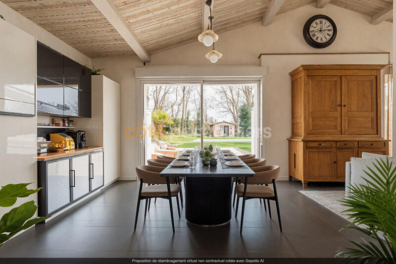 Maison - 220 m² - 9 pièces