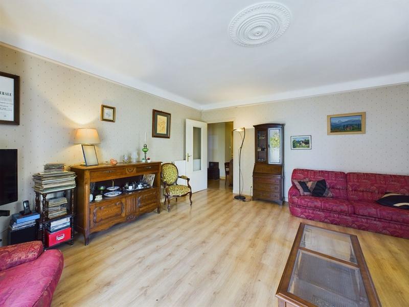 Appartement - 100 m² - 4 pièces