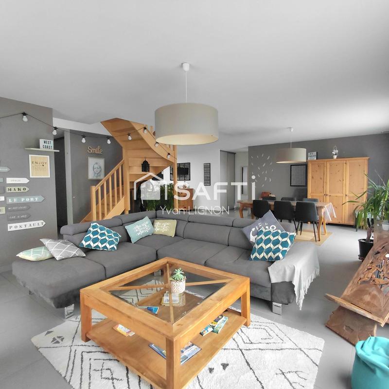 Maison - 136 m² - 6 pièces