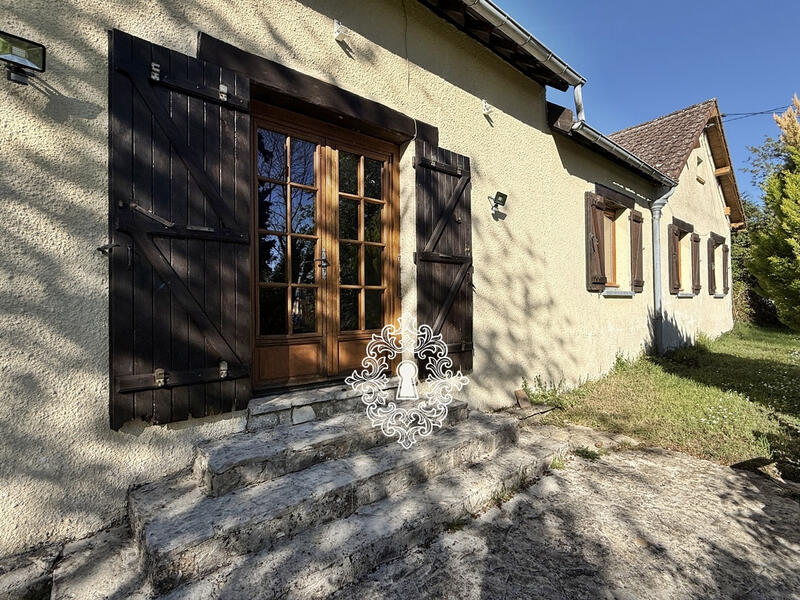 Maison - 90 m² - 4 pièces