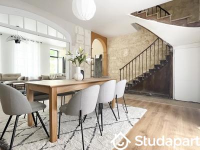 Chambre - 11 m² - 1 pièce