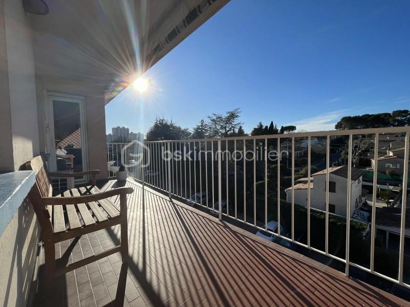 Appartement - 99 m² - 5 pièces