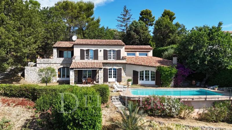 Villa - 160 m² - 5 pièces