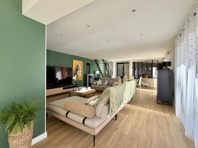 Villa - 160 m² - 5 pièces
