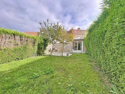 Maison - 111 m² - 4 pièces