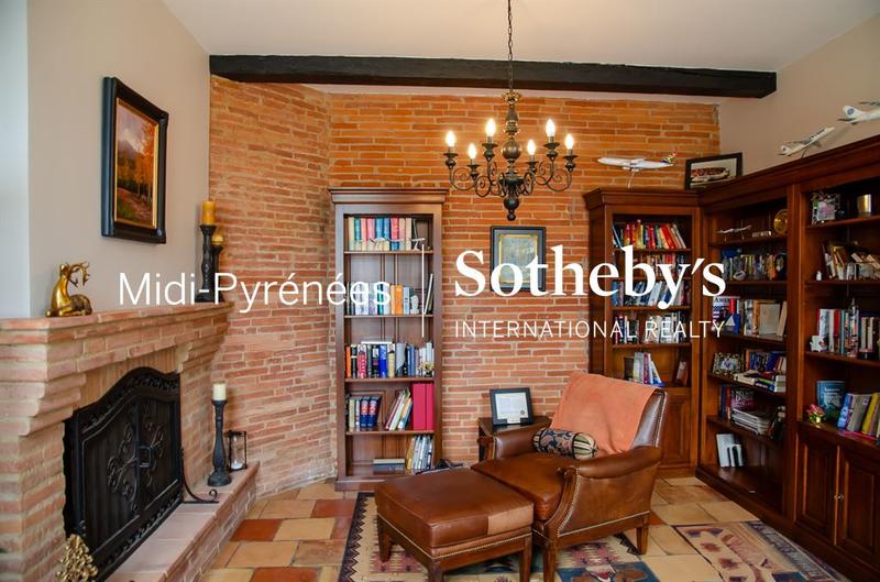 Maison - 498 m² - 14 pièces