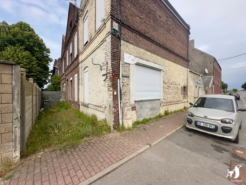 Maison - 225 m² - 8 pièces