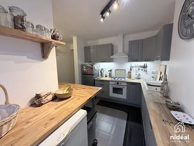 Maison - 90 m² - 4 pièces