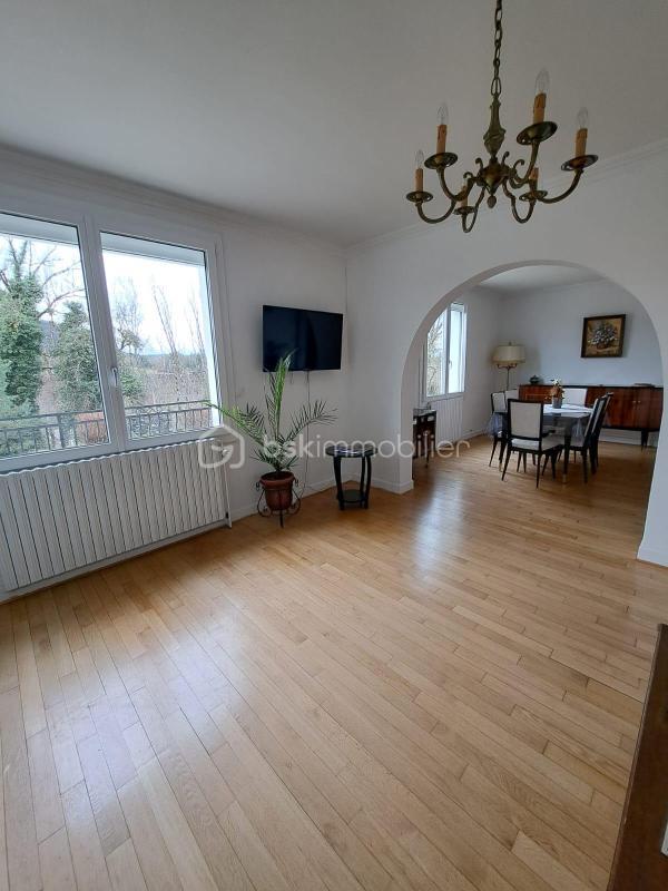Maison - 160 m² - 9 pièces