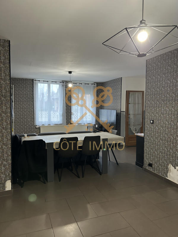 Maison - 101 m² - 5 pièces