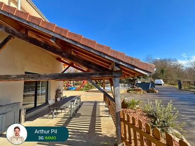 Maison - 225 m² - 6 pièces