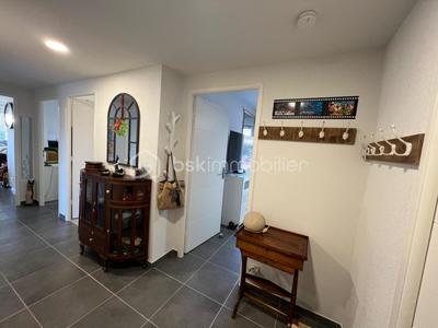 Appartement - 93 m² - 4 pièces