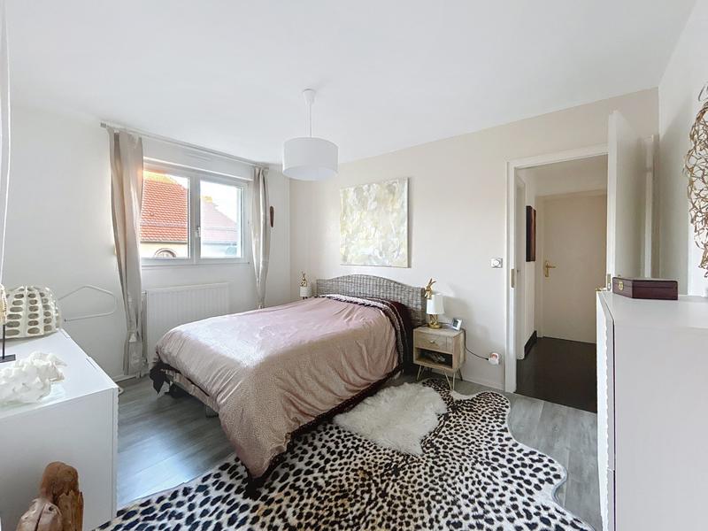 Appartement - 105 m² - 5 pièces