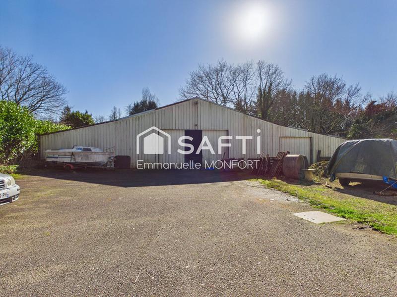 Maison - 250 m² - 11 pièces