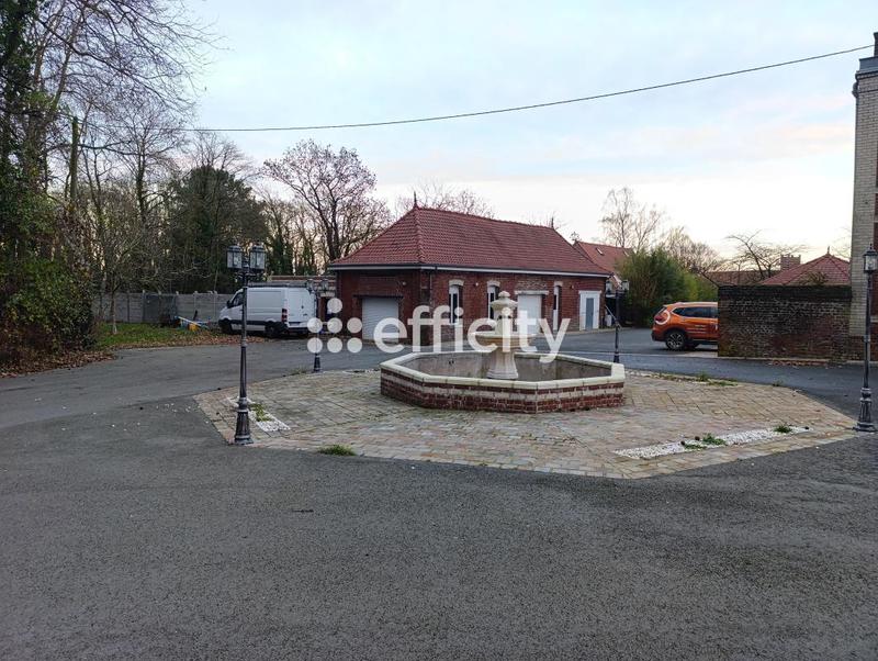 Maison - 274 m² - 10 pièces