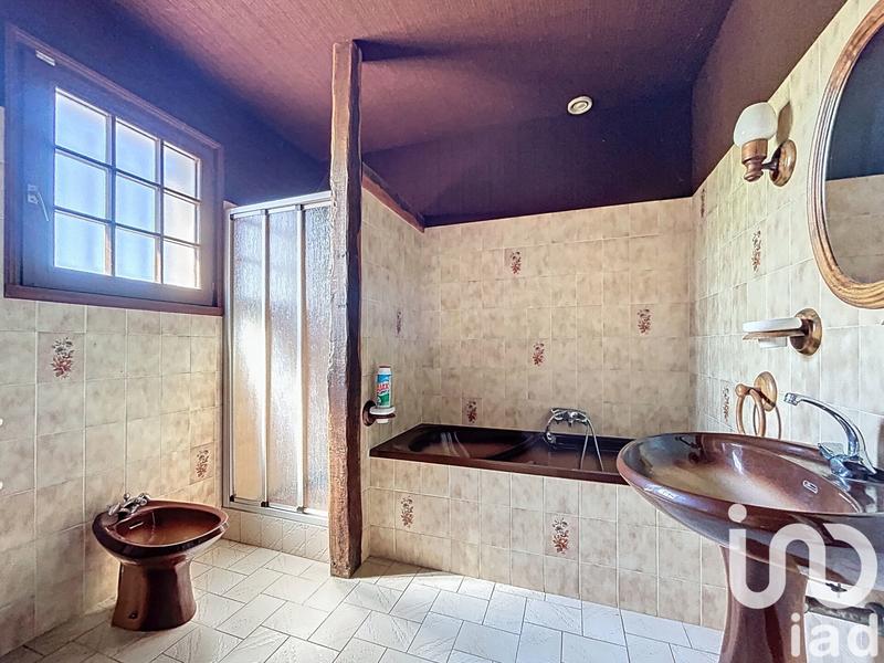 Maison - 171 m² - 8 pièces