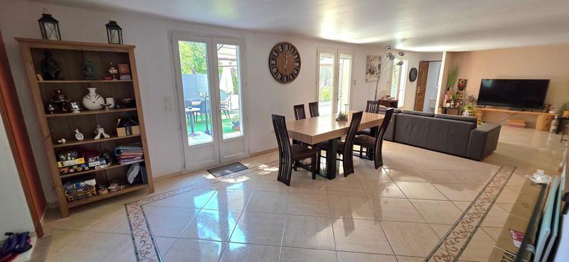 Maison - 194 m² - 6 pièces