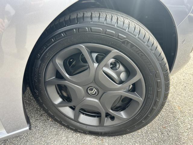 Citroën Jumpy Cabine Approfondie 30825.00 Ht - Xl Long Bluehdi 180 Ch Eat8 6 Sieges Look Led Gris Expert