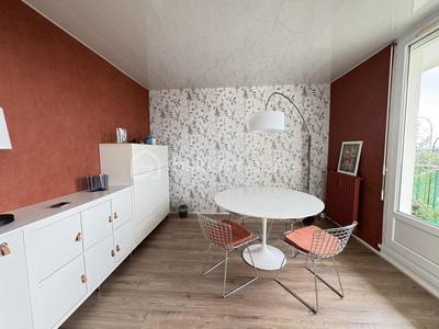 Appartement - 70 m² - 4 pièces