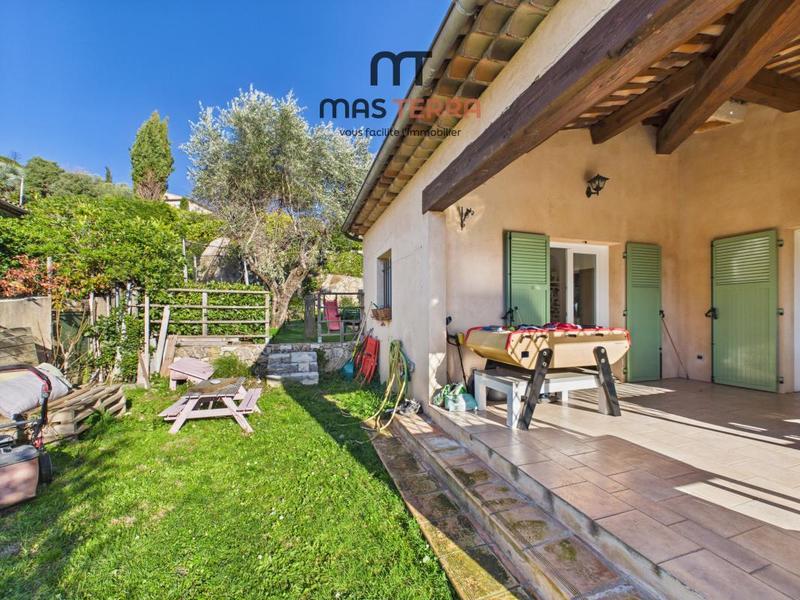 Villa - 223 m² - 9 pièces