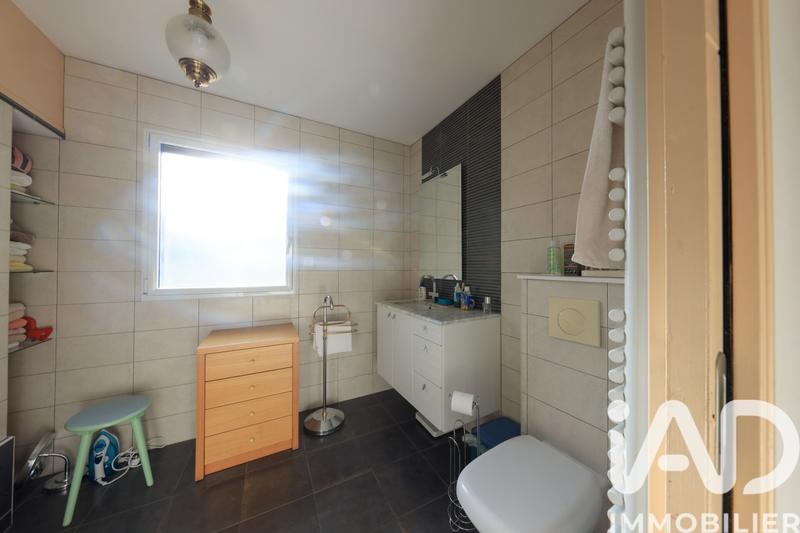 Maison - 121 m² - 5 pièces