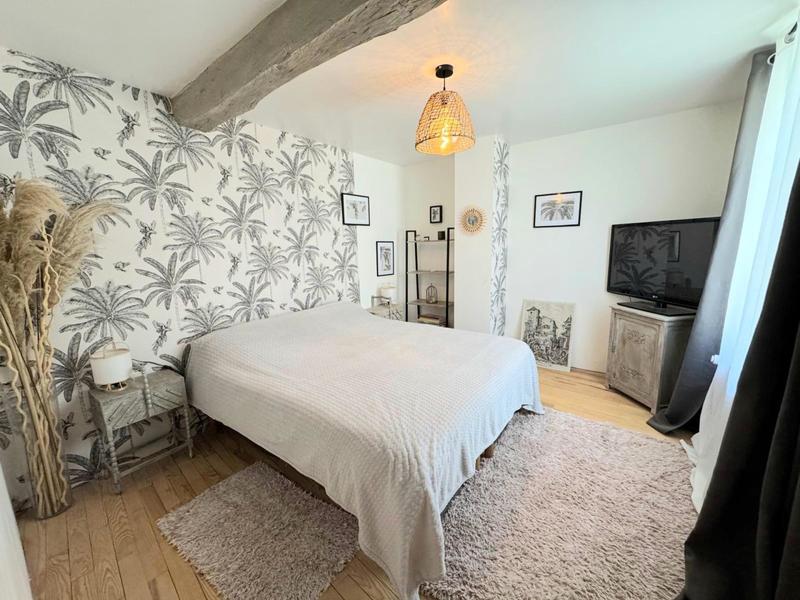 Maison - 170 m² - 8 pièces