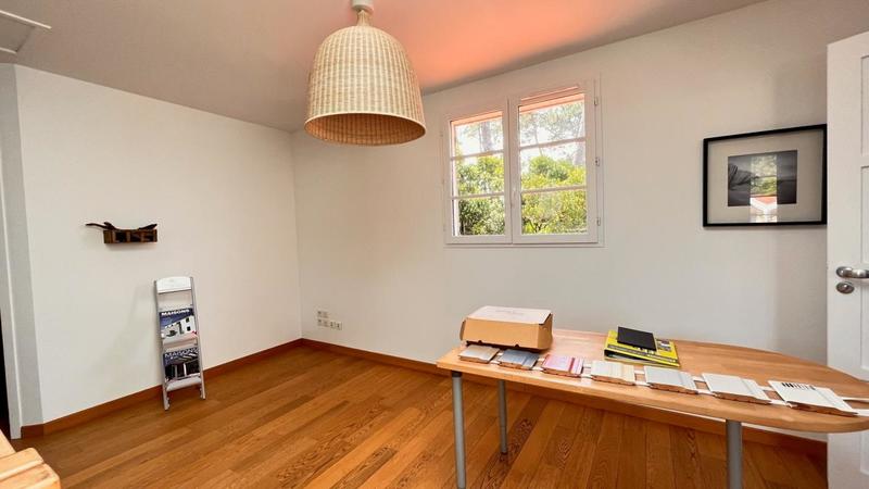 Bureau - 131 m² - 5 pièces