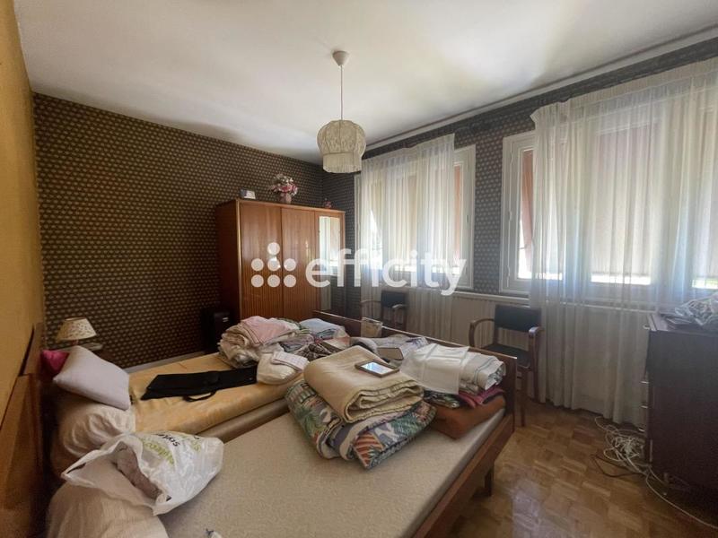 Maison - 98 m² - 4 pièces