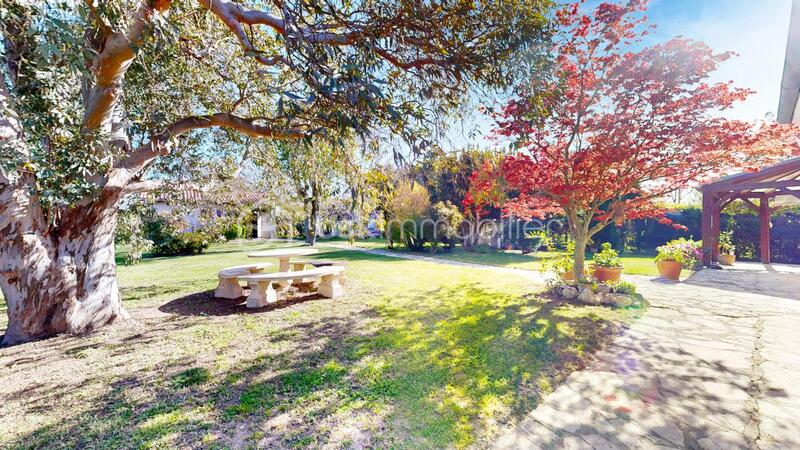 Maison - 171 m² - 6 pièces