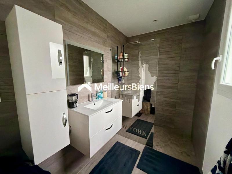 Pavillon - 121 m² - 6 pièces