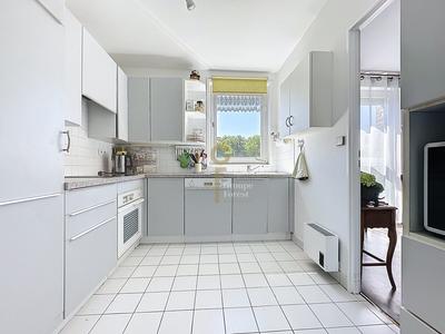 Appartement - 98 m² - 4 pièces