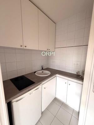 Studio - 30 m² - 1 pièce