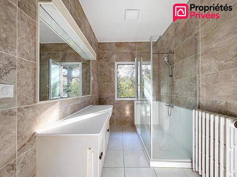 Maison - 171 m² - 6 pièces