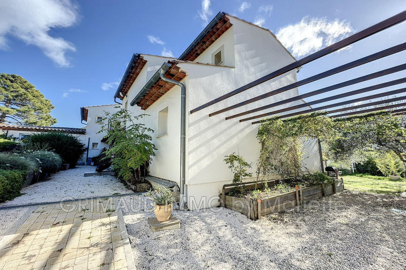 Maison - 320 m² - 13 pièces