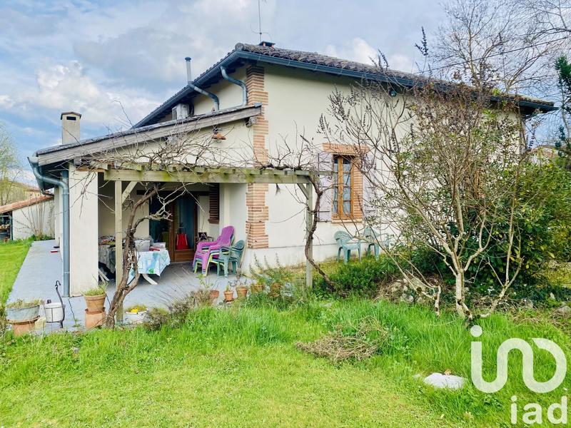 Maison - 250 m² - 6 pièces