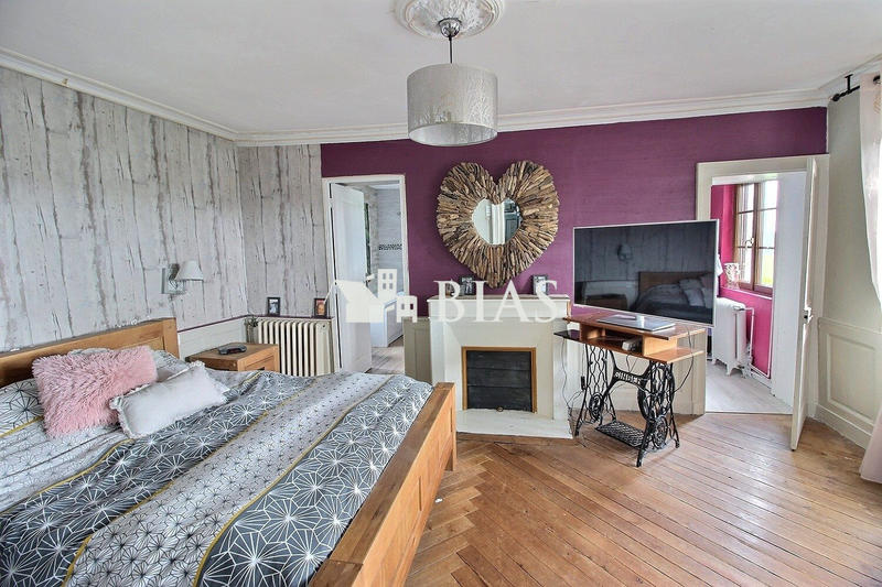 Maison ancienne - 226 m² - 8 pièces