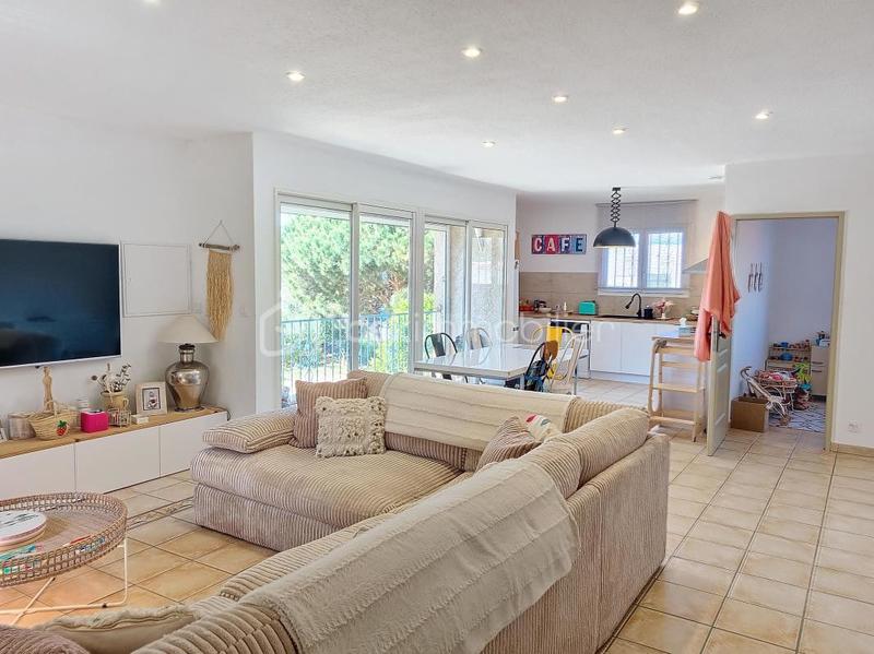 Villa - 232 m² - 9 pièces