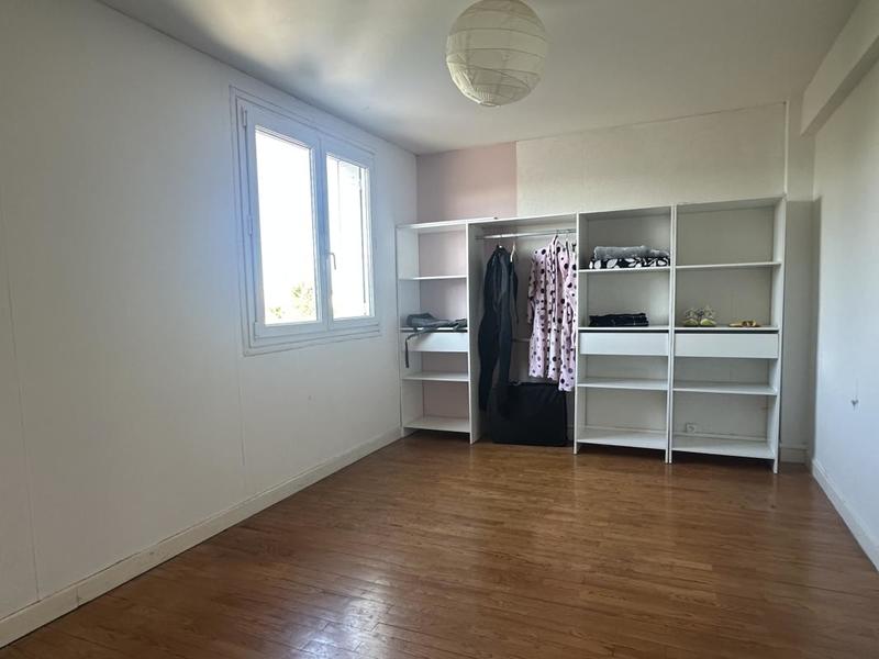 Maison - 184 m² - 9 pièces