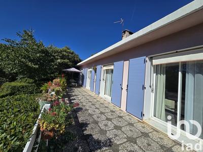Maison - 90 m² - 5 pièces